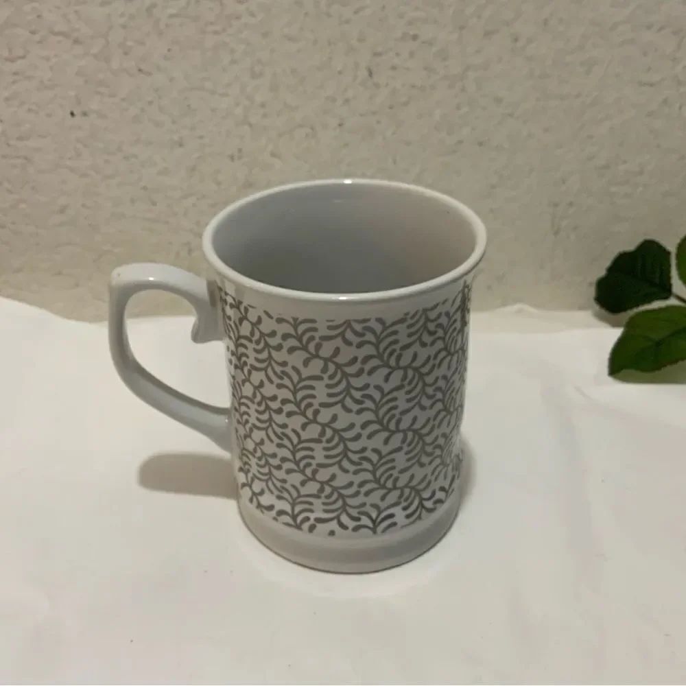 Signature Housewares Room Creative Antwerp silver Coffee Mug 2014 Stoneware Cup